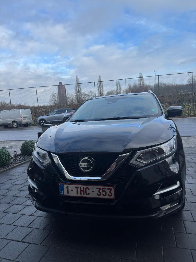 Nissan Qashqai 2020 FULL OPTION, panodak ,,motor 1.3 BENZINE, Auto's, Leder en Stof, Zwart, Handgeschakeld, 5 deurs