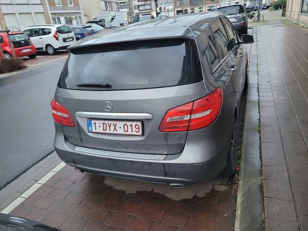Mecedes b180, Auto's, Automaat, Grijs, Particulier, Zilver of Grijs