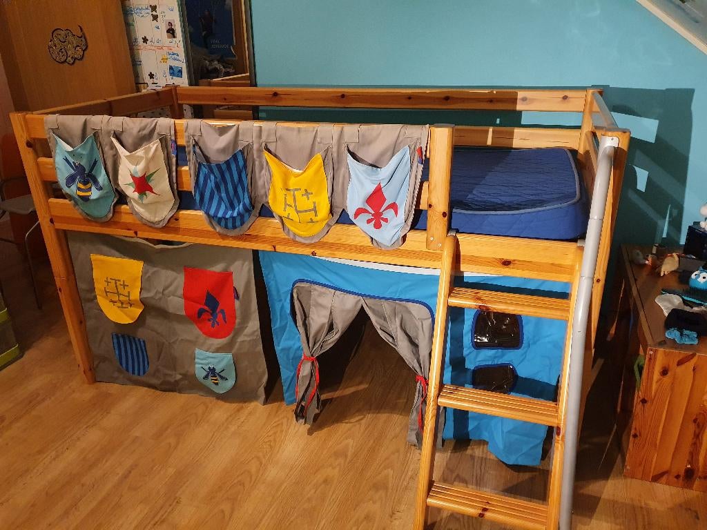 Lit modulaire pour enfant -  FLEXA, 90 cm, Enfant avec décoration cabane chevaliers, Une personne, Brun