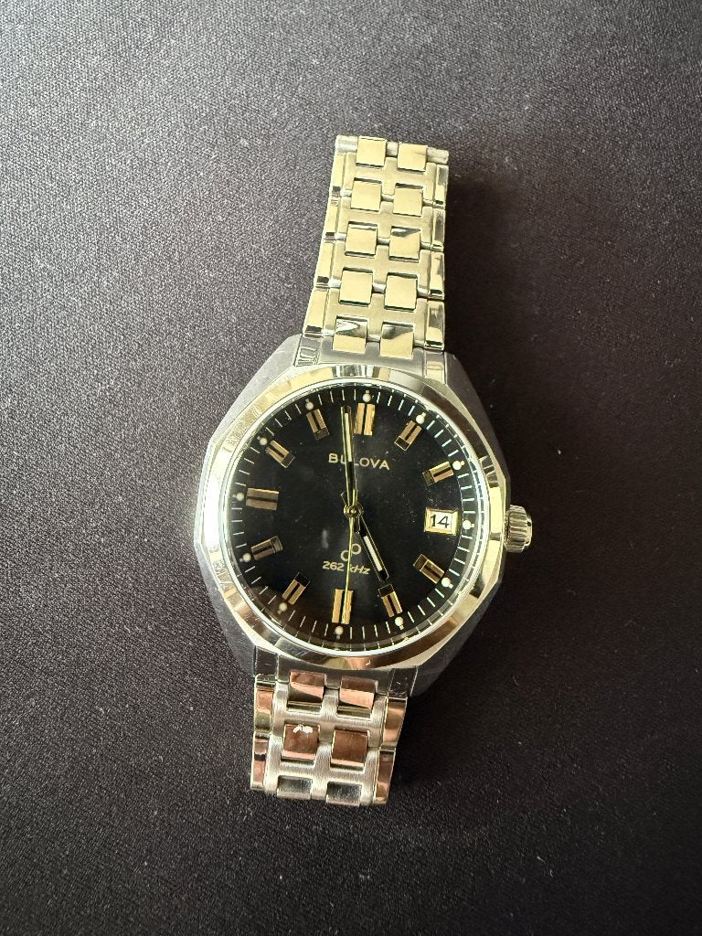 Bulova Jet Star 96B415 & bureelklokje Bulova quartz, Montre-bracelet, Enlèvement ou Envoi, Acier, Acier