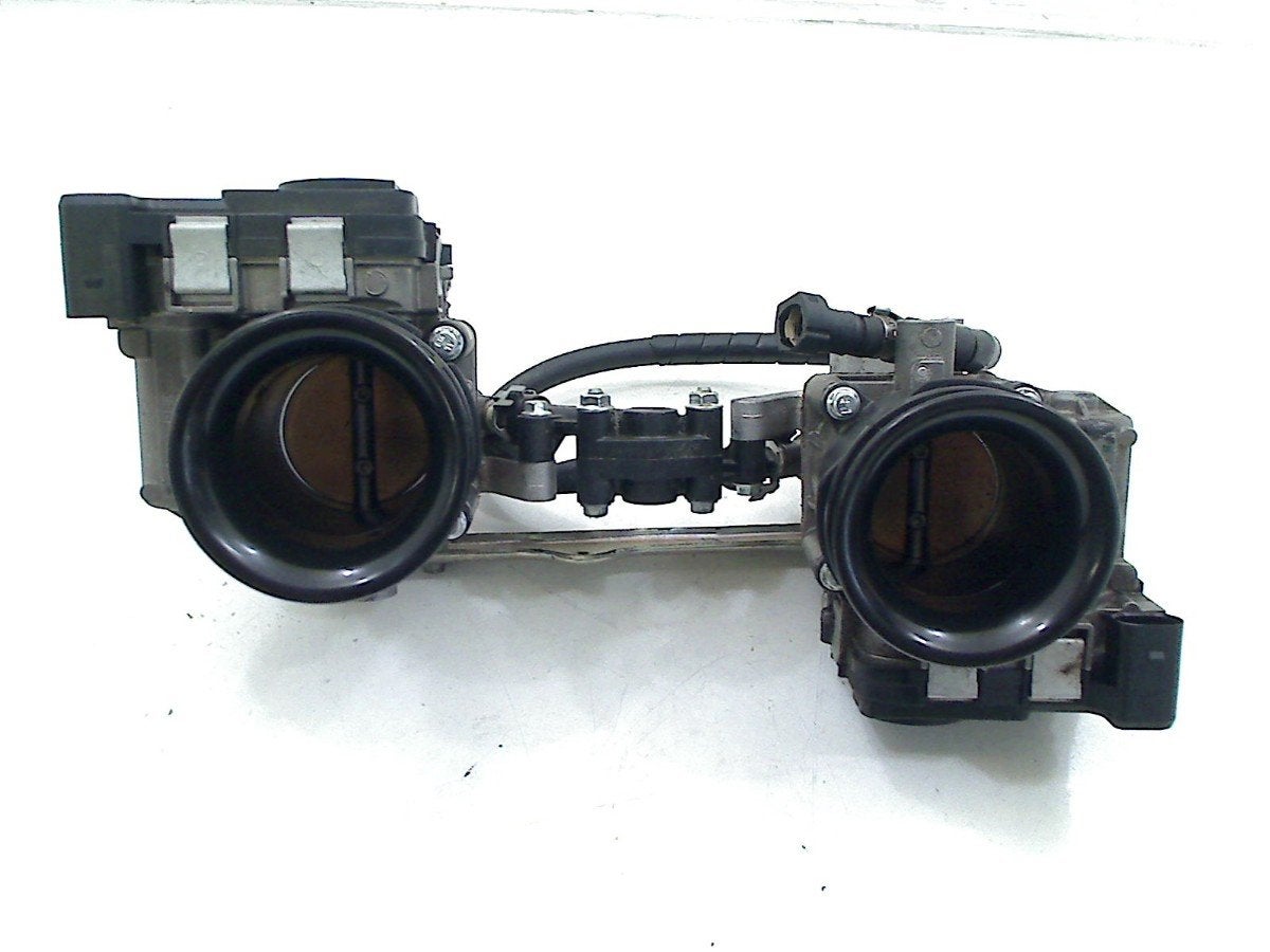 BOITIER PAPILLON Dorsoduro 750 2008-2010 (SMV750) (875775), Motos, Dhr. S. di Majo, Utilisé, Info@cama-motorparts.nl, P.J. Troelstraweg 8 8
3144 CX  MAASSLUIS, NL