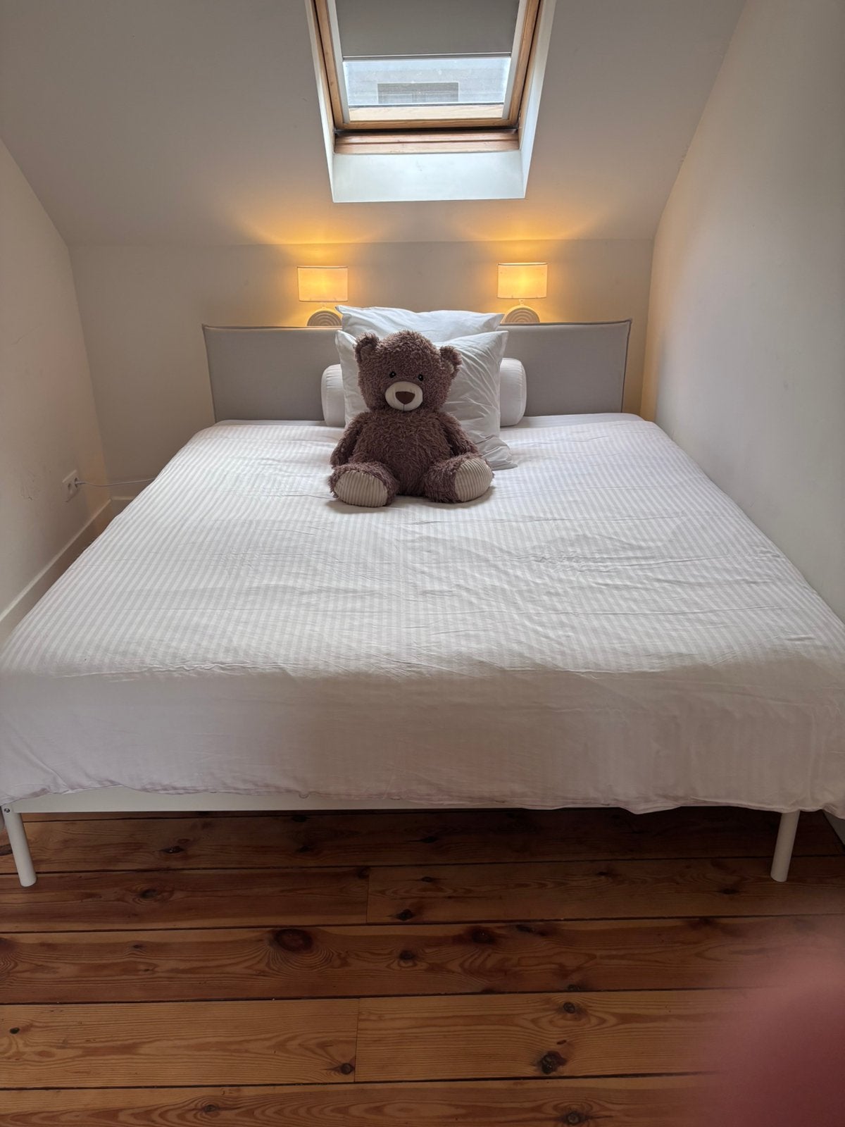 Ikea bed 1.60 x 2.00, Ophalen, Zo goed als nieuw, Tweepersoons, 160 cm