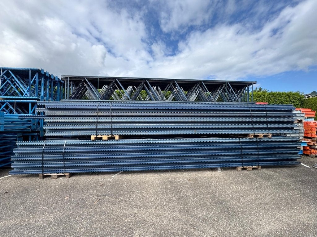 Staanders Mecalux 9000x1100 en 8200x1000mm (10 voor €500), Zakelijke goederen, Ophalen of Verzenden