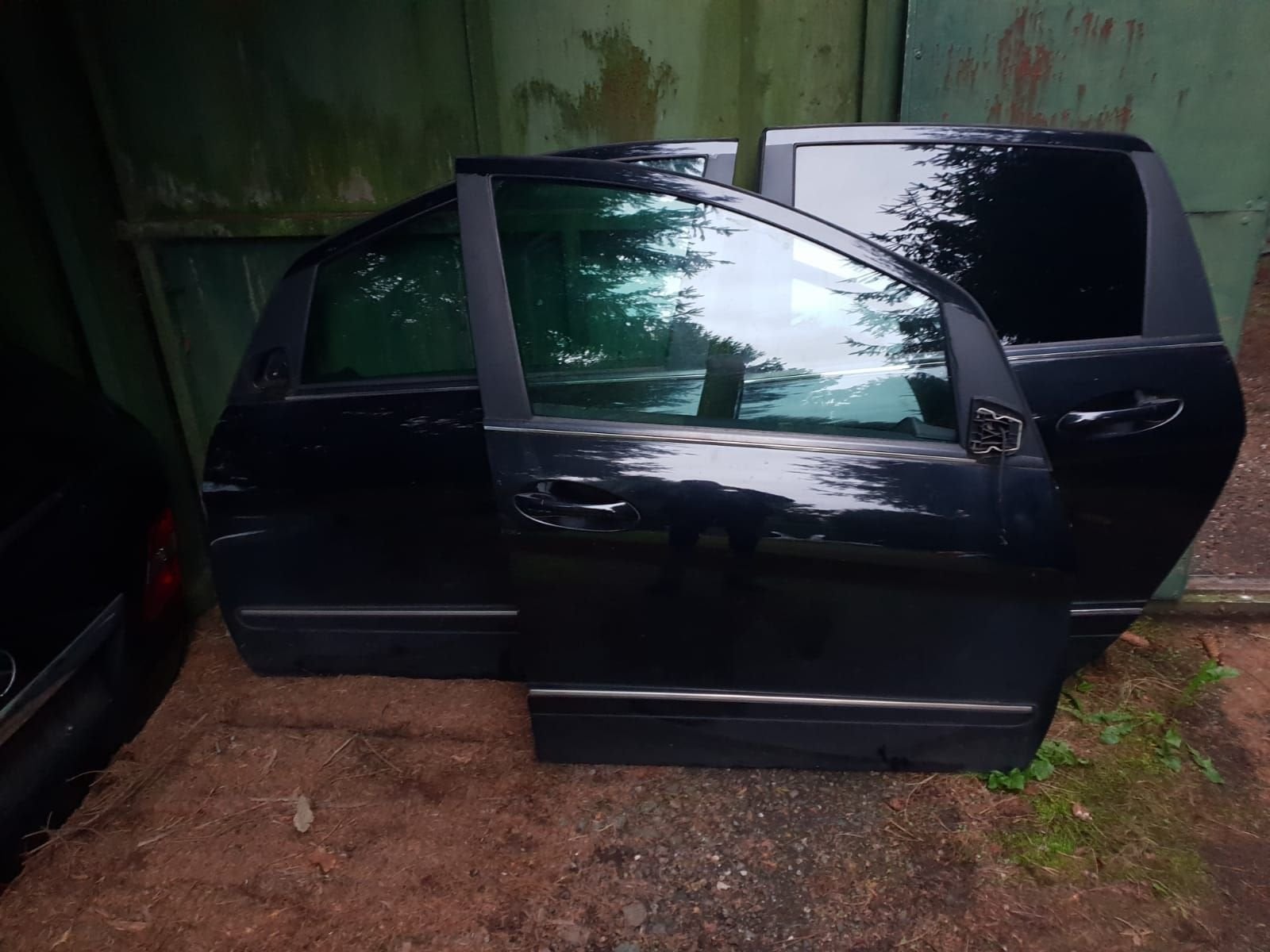 MERCEDES B KLASSE W245 PORTIER RECHTS VOOR BJ 2005 TOT 2011, Gebruikt, Ophalen of Verzenden, Achter, -