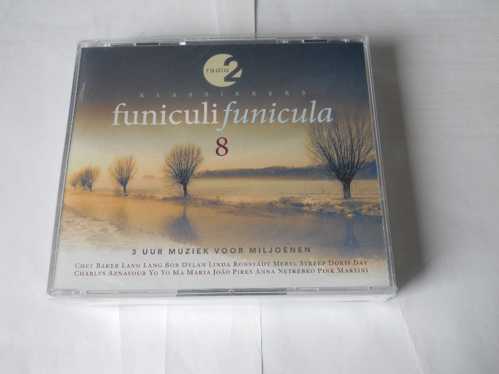 COFFRET DE 3 CD - RADIO 2 - FUNICULI FUNICULA - vol 8, CD & DVD, Enlèvement ou Envoi, Premier pressage, Compilation, Neuf, dans son emballage