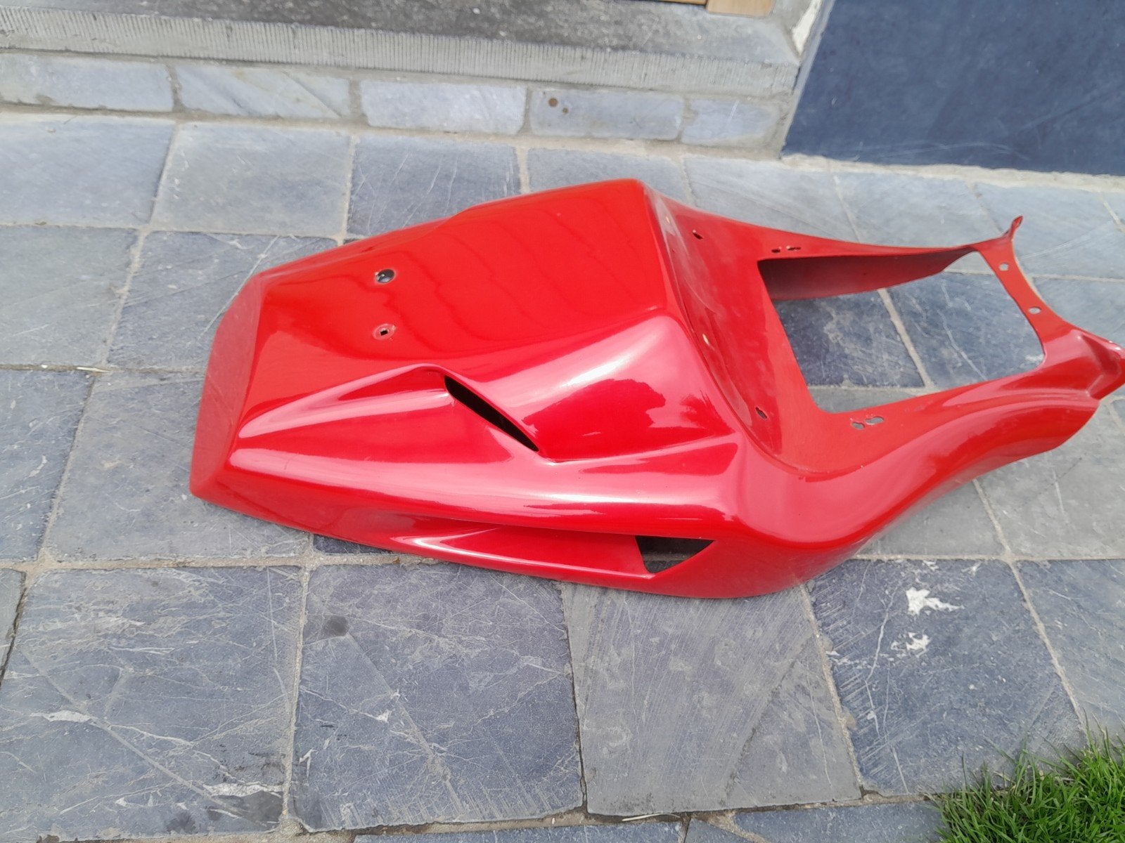 Race kop en kont kuip ducati 916, Ophalen