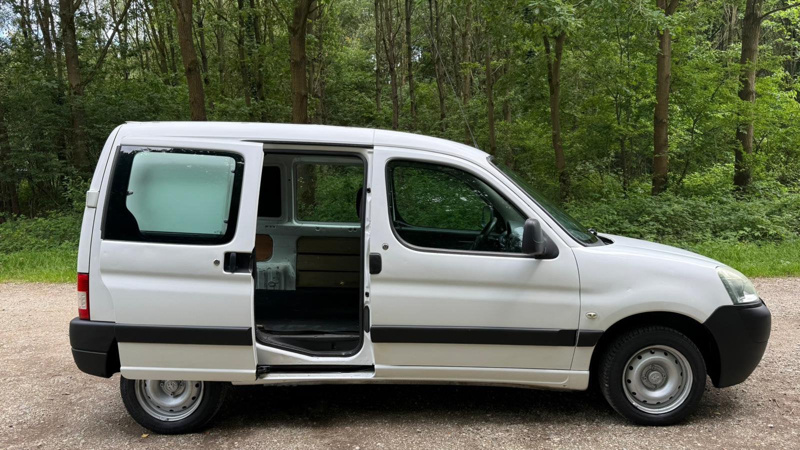 Peugeot partner 1.4i benzine lez ok word gekeurd vr verkoop, Bedrijf, Euro 4, Peugeot, Te koop