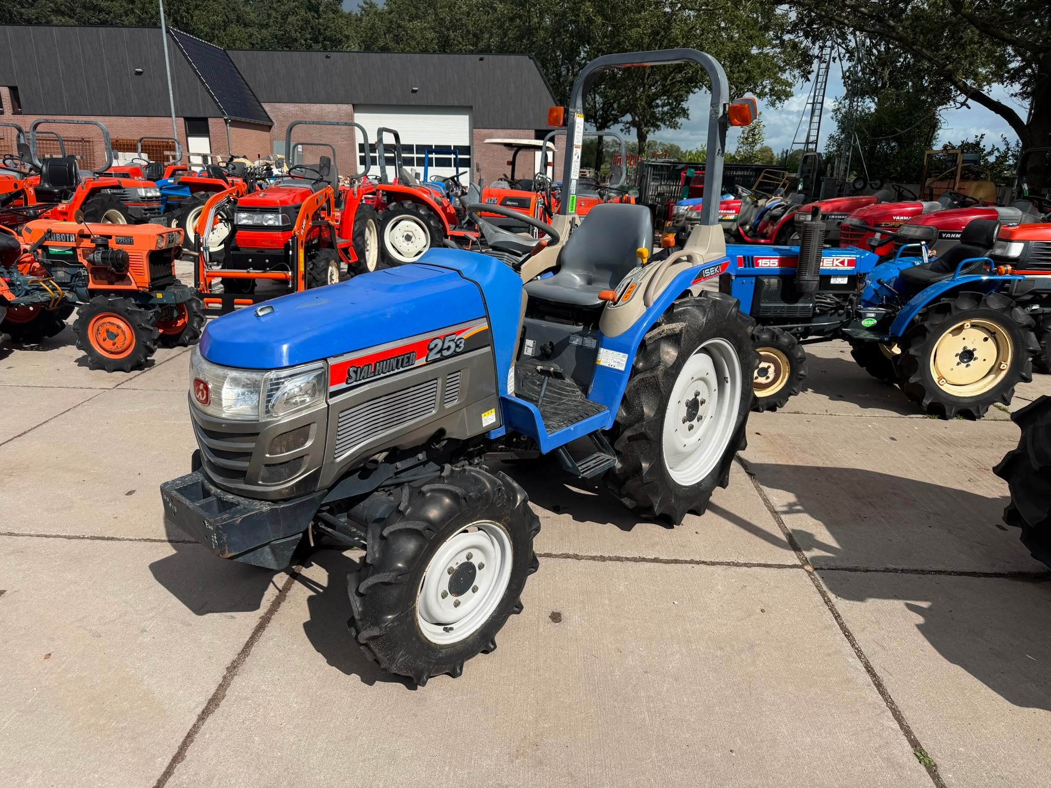Iseki TH253, Autres types