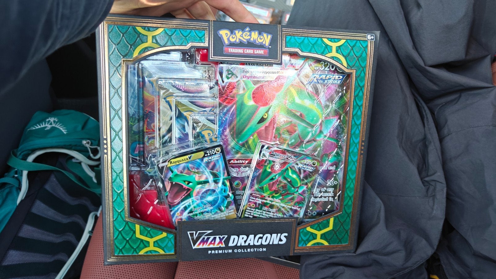VMAX Dragon Collection BOX, Ophalen of Verzenden, Nieuw, Boosterbox, Foil