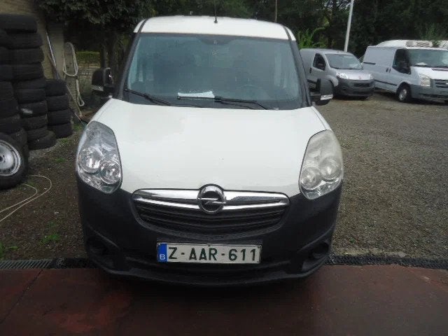 Opel Combo 1.3 d ,90 pk ,70000 km ! met TC ,4500 eur, Stof, Gebruikt, Zwart, https://public.car-pass.be/vhr/dbc876ba-efbf-43f8-b8cc-af7c84412bb8