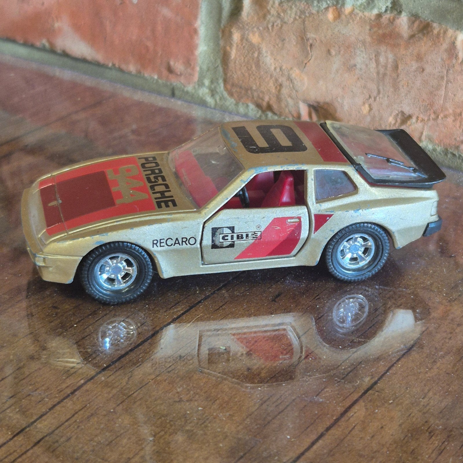 Porche 944 matchbox superkings, Hobby en Vrije tijd, Modelauto's | Overige schalen, Ophalen of Verzenden