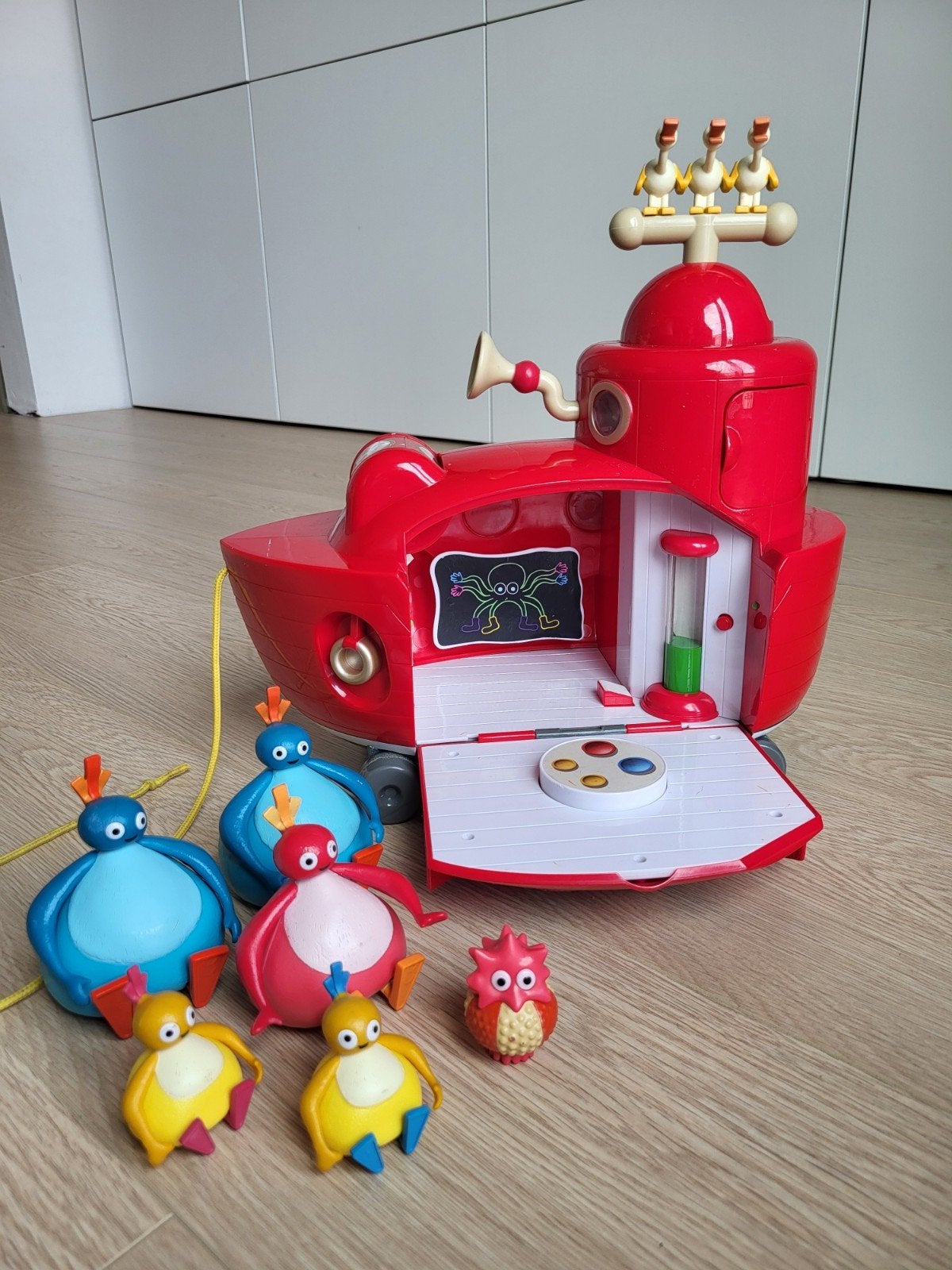 Twirlywoos boot, Ophalen