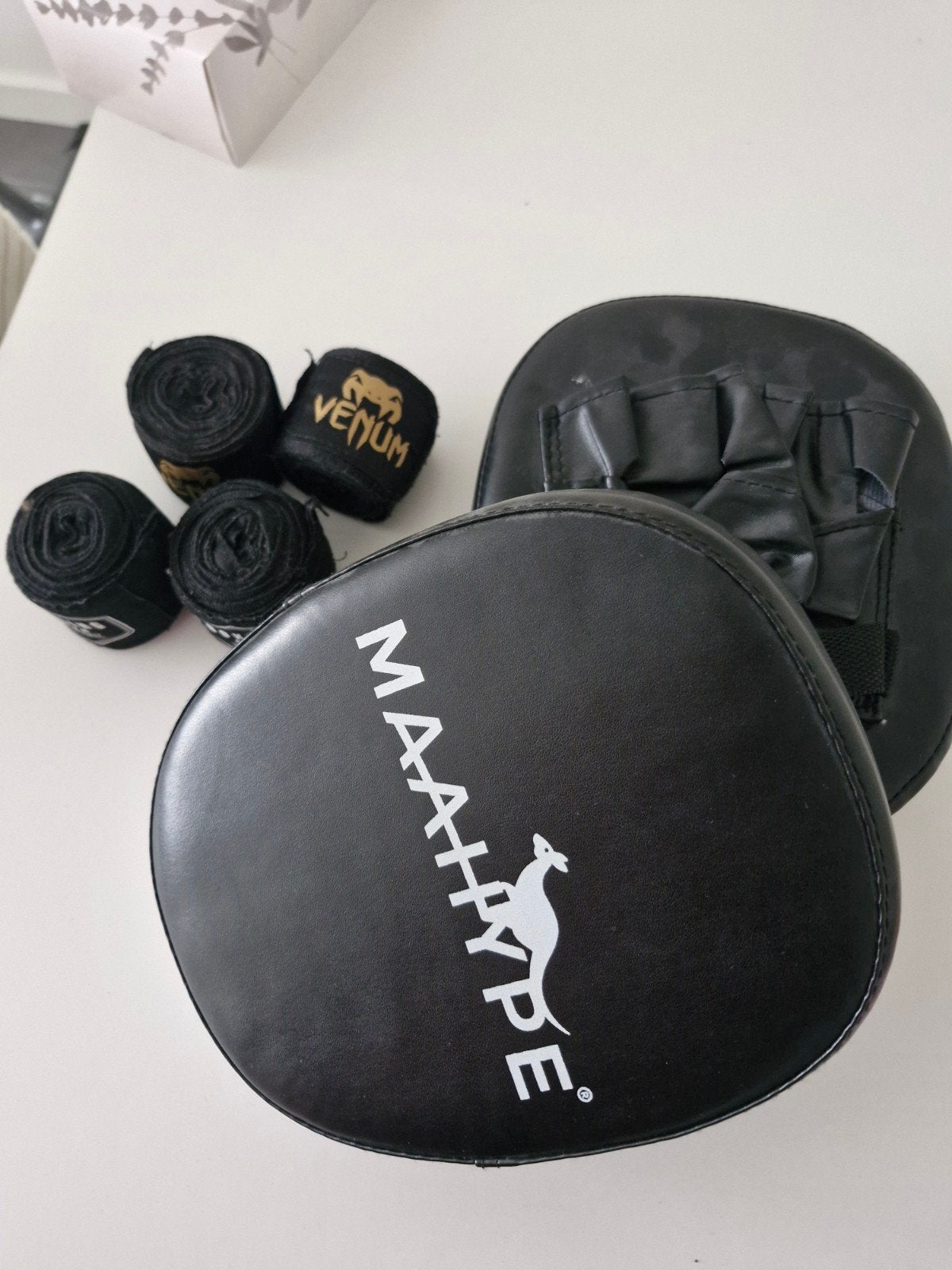 Boks Pats met boksbandage, Sport en Fitness, Ophalen, Zo goed als nieuw