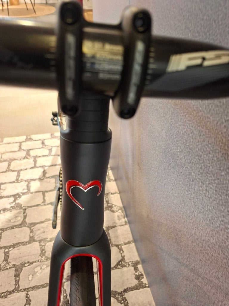 DE ROSA IDOL DISK CHORUS GREY RED – MAAT 487 – 2022, Ophalen, Nieuw, Carbon