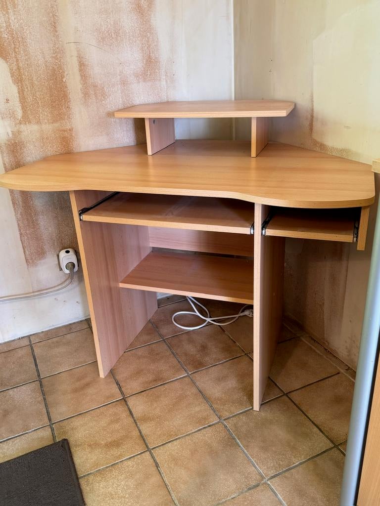 Bureau, Enlèvement, Utilisé
