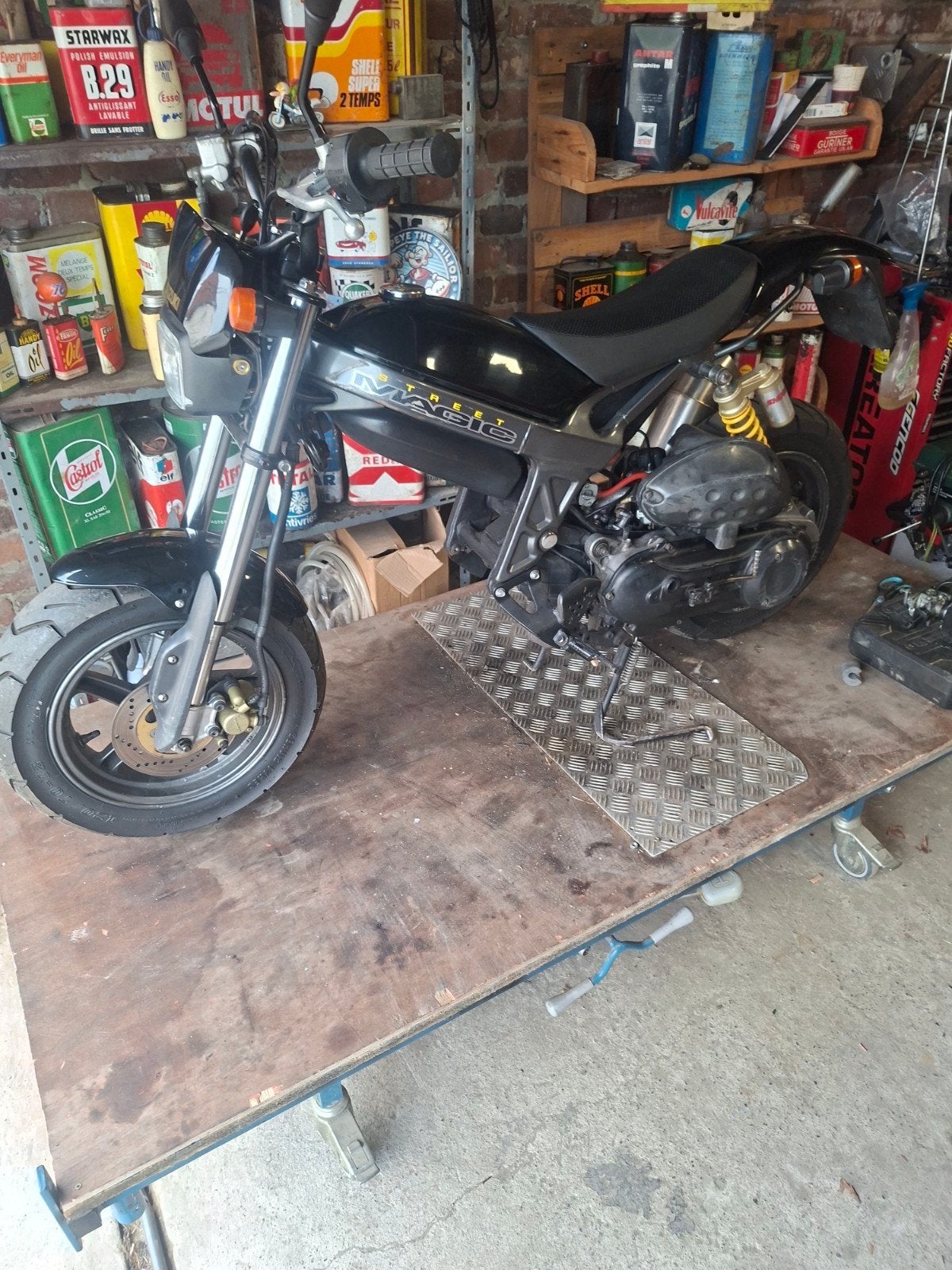 a vendre ou échange  scooter suzuki street magic, Vélos & Vélomoteurs, Enlèvement ou Envoi, Suzuki