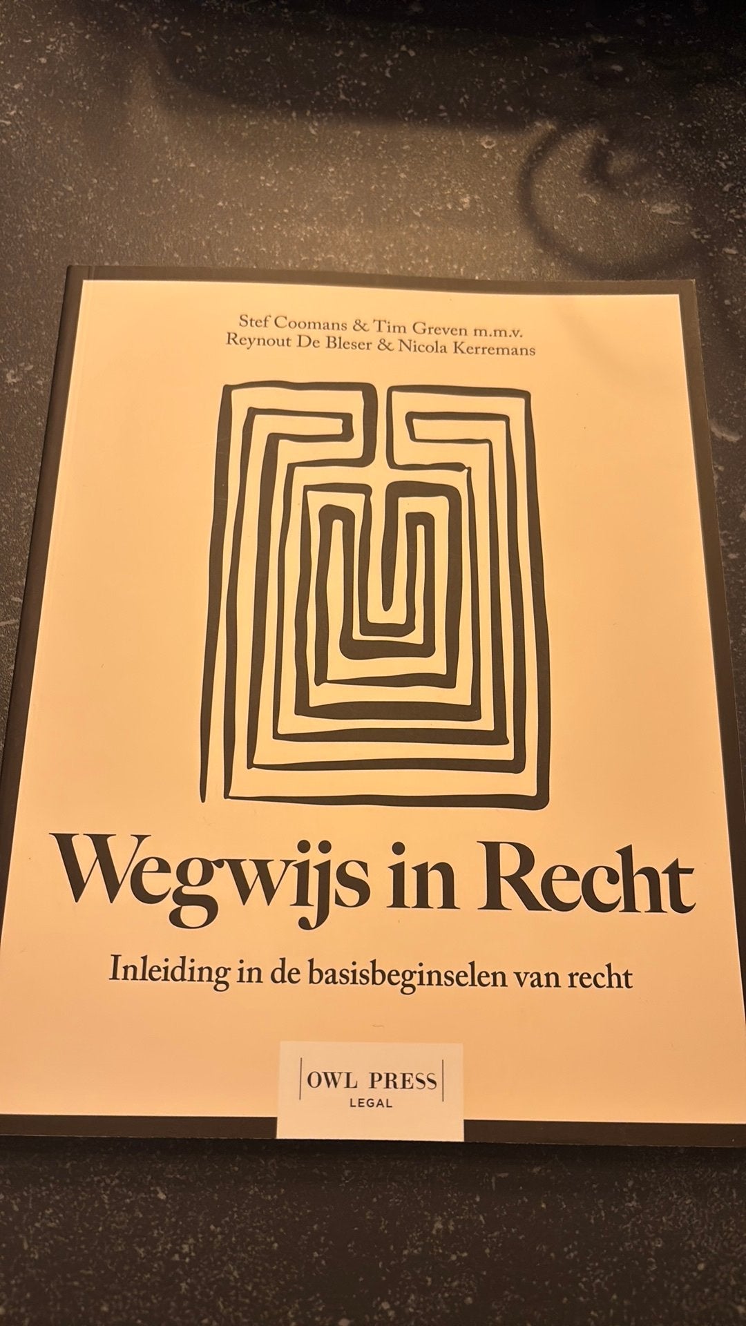 Wegwijs in recht, Ophalen, Nieuw, Stef Coomans; Nicola Kerremans; Tim Greven; Reynout De Bleser