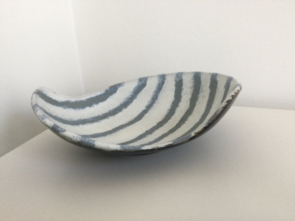 Vide poche/coupe en céramique Fritz van Daalen, Antiquités & Art, Antiquités | Céramique & Poterie, Enlèvement