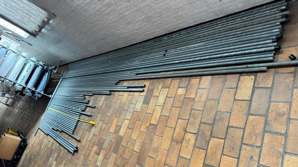 Gegalvaniseerde metalen buis, Ophalen, Zo goed als nieuw
