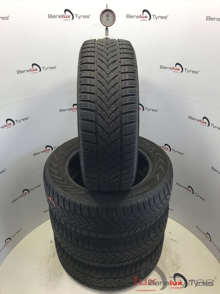 wintr 205/60R16 92H Vredestein 205/60 R16 205/60/16 20056016, Autos : Pièces & Accessoires, Pneus hiver, -, 16 pouces, -