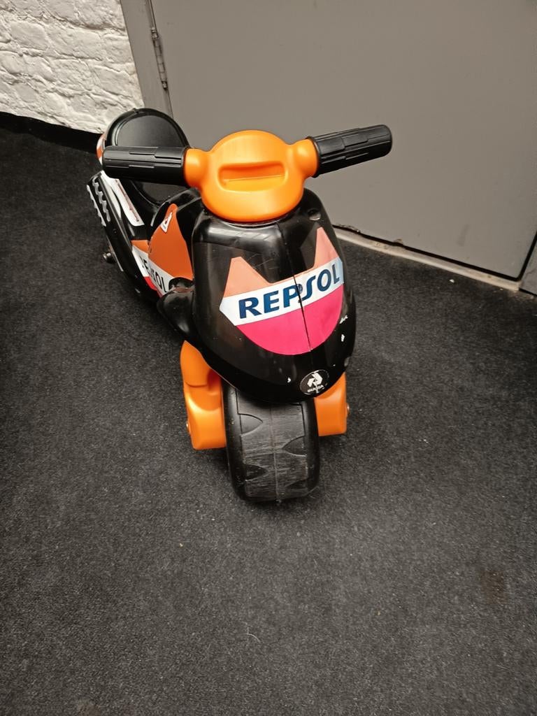 Moto Repsol, Ophalen