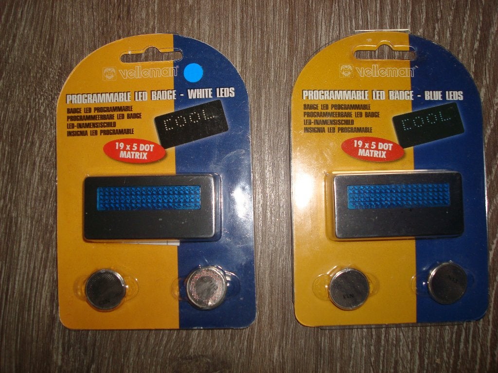 2 Programmeerbare Led Badge's, Musique & Instruments, Lumières & Lasers, Enlèvement ou Envoi, Neuf, Couleur
