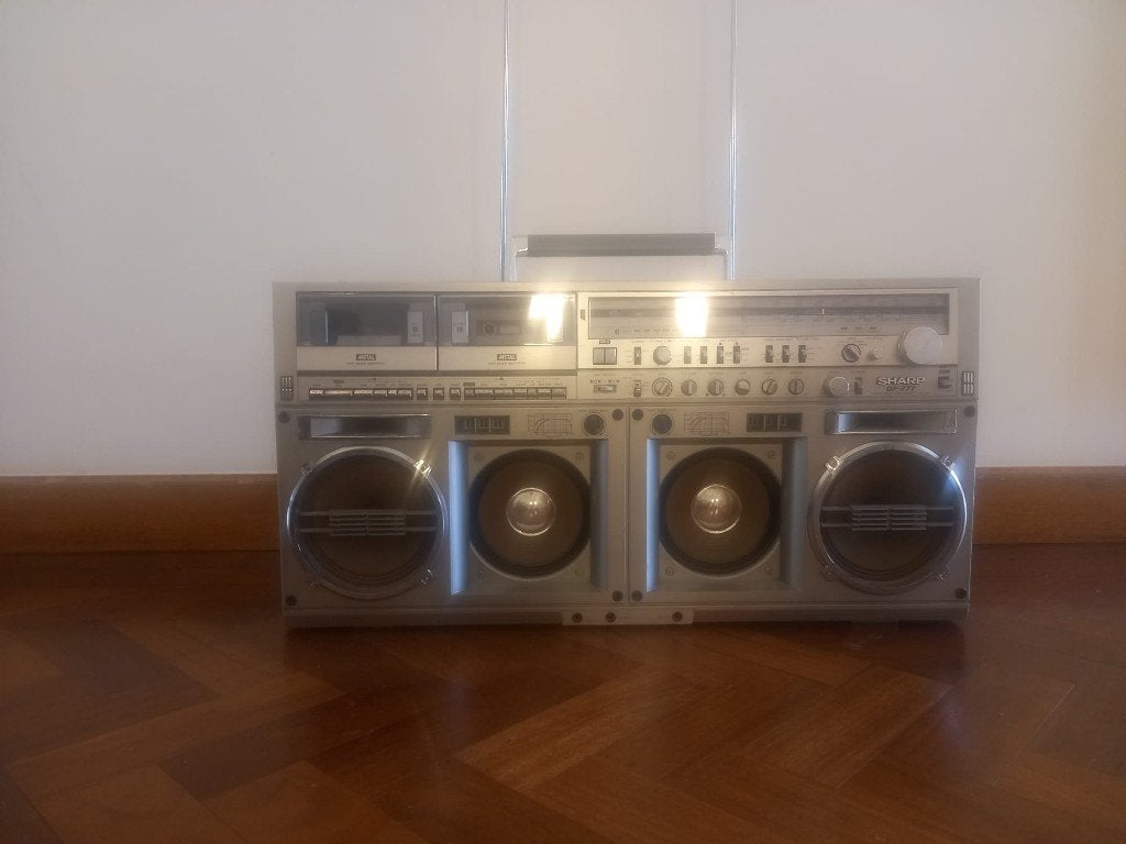 SHARP GF 777, Enlèvement, Utilisé, Radio