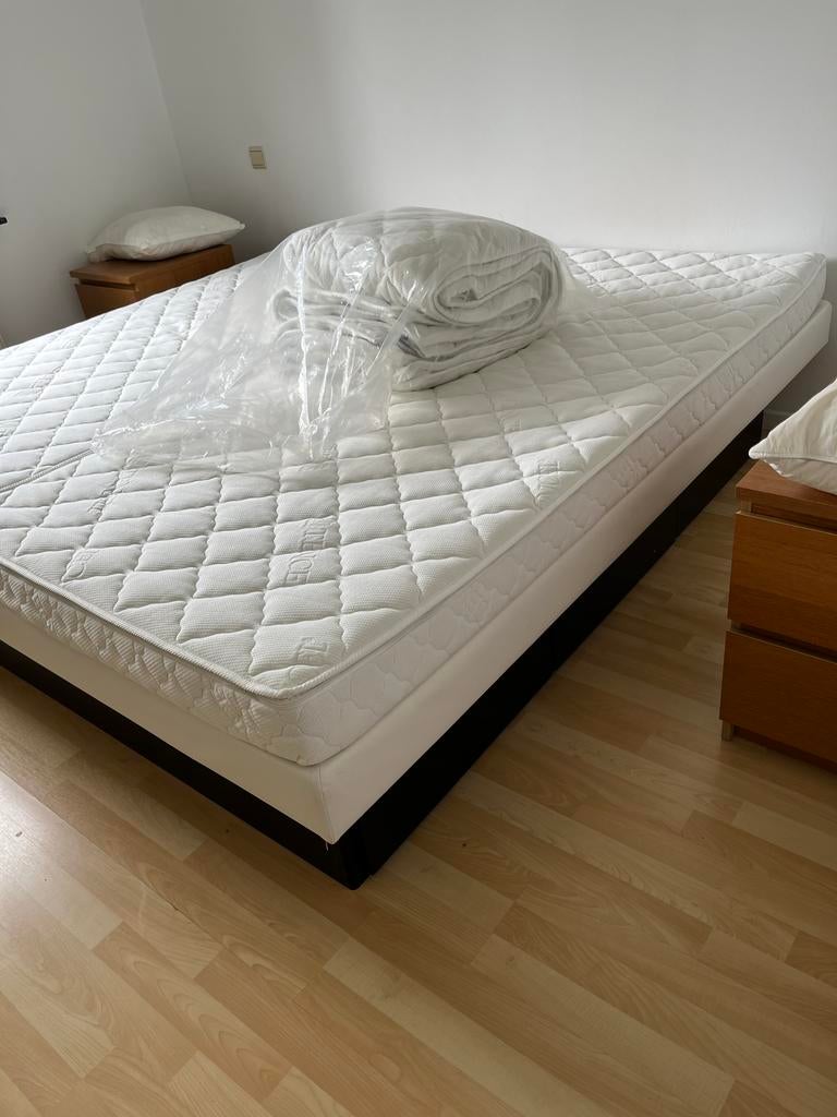 Waterbed 2m x 2 m, Huis en Inrichting, Slaapkamer | Waterbedden, Ophalen, Zo goed als nieuw