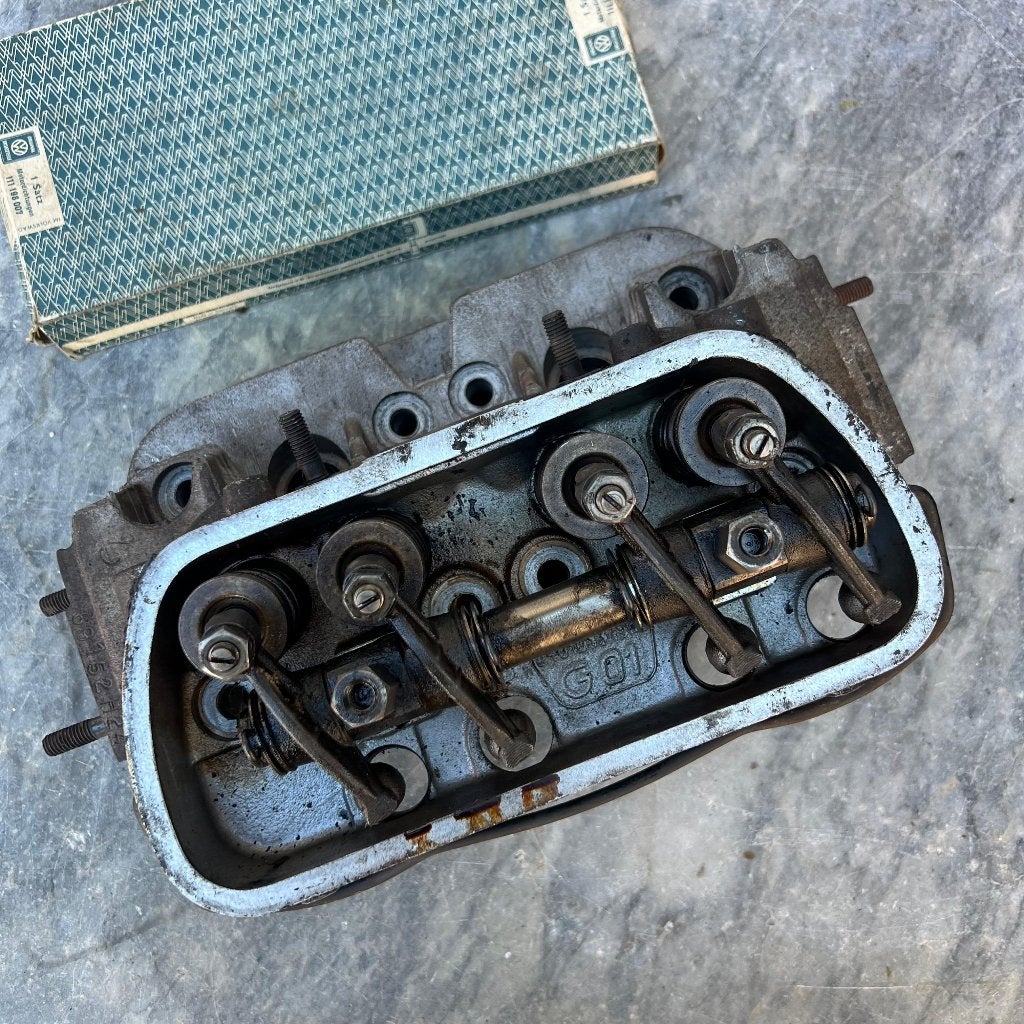VW 1600 cilinderkop 04010137513, Ophalen of Verzenden, Gebruikt