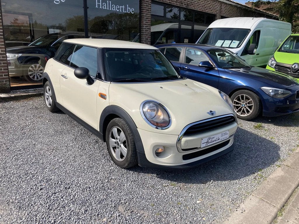 MINI One Euro 6 -1 jaar Garantie (bj 2015), 4 zetels, Gebruikt, 4 cilinders, Beige