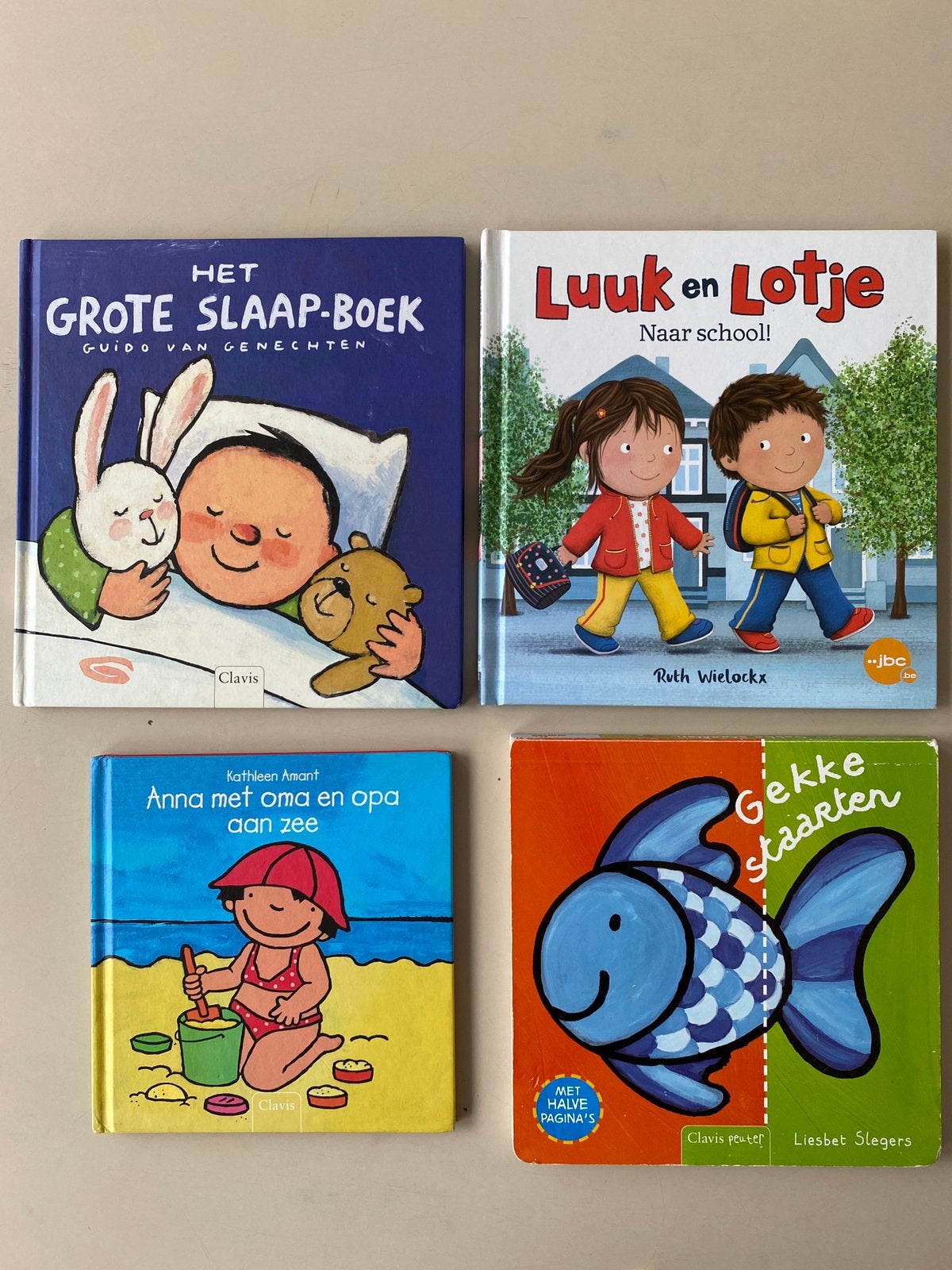 🍄 Clavis boekjes . 4 € / stuk, Ophalen of Verzenden, Gelezen