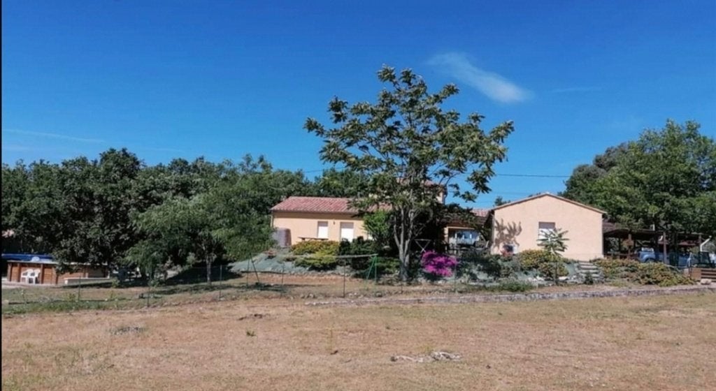 Ensemble de trois gîtes sud ardèche, Maison d'habitation, Campagne, 4 pièces, 155 m²