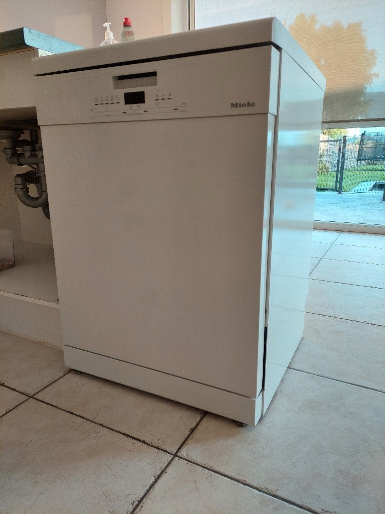 Miele vaatwasmachine G 5023 SC, Elektronische apparatuur, Ophalen, Zo goed als nieuw, Vrijstaand