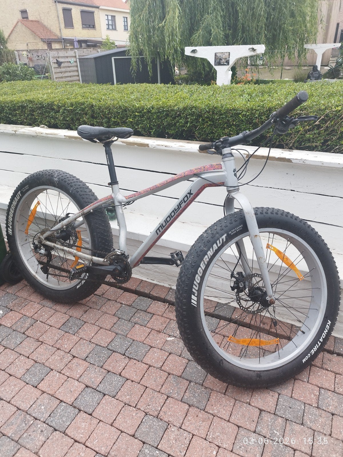 Fiets dikke banden, Enlèvement