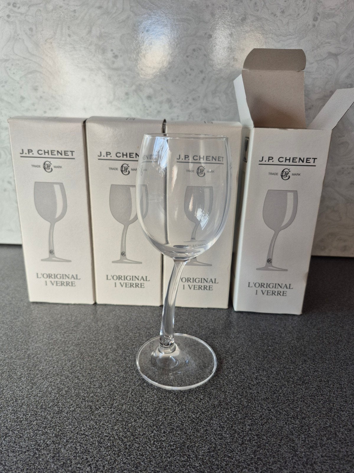 4 verres à vin J.P. Chenet « L'Original » uniques, Enlèvement, Neuf