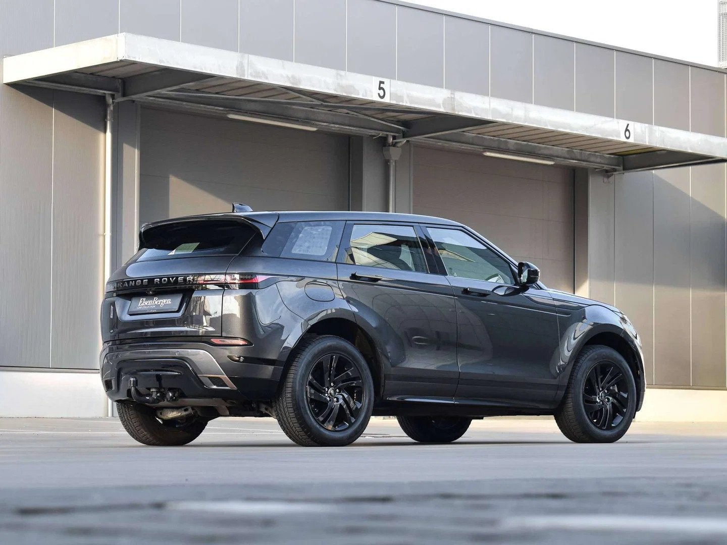 Land Rover Range Rover Evoque P300e R-DYNAMIC S - PHEV - AWD, Auto's, Automaat, Leder, Bedrijf, 5 zetels