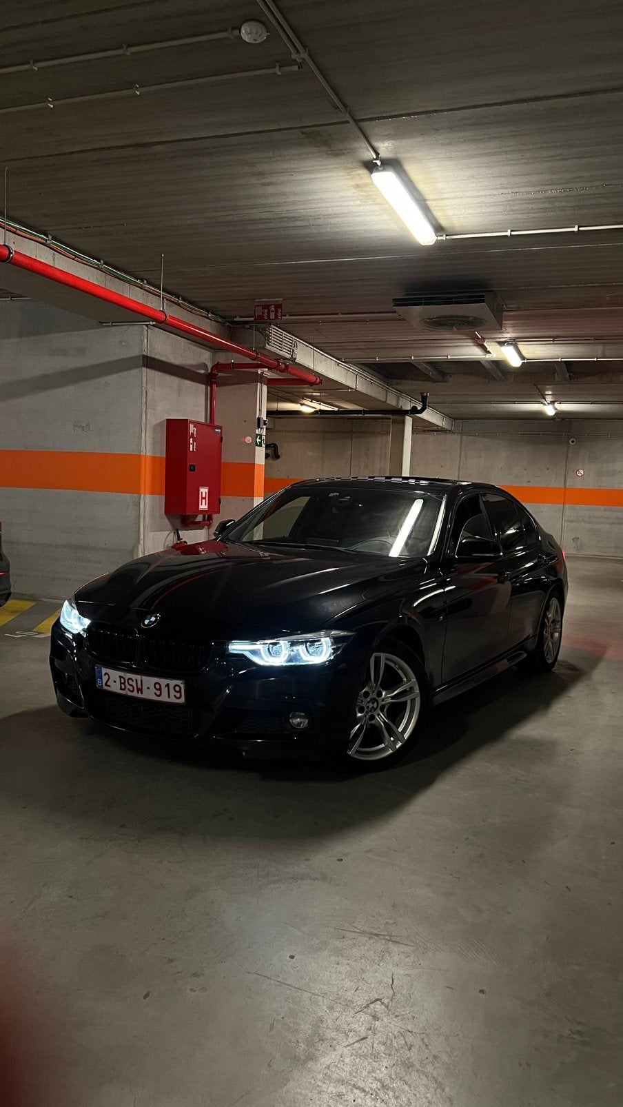 Bmw serie 3 318 f30, Auto's, Automaat, Zwart, 5 deurs, Particulier