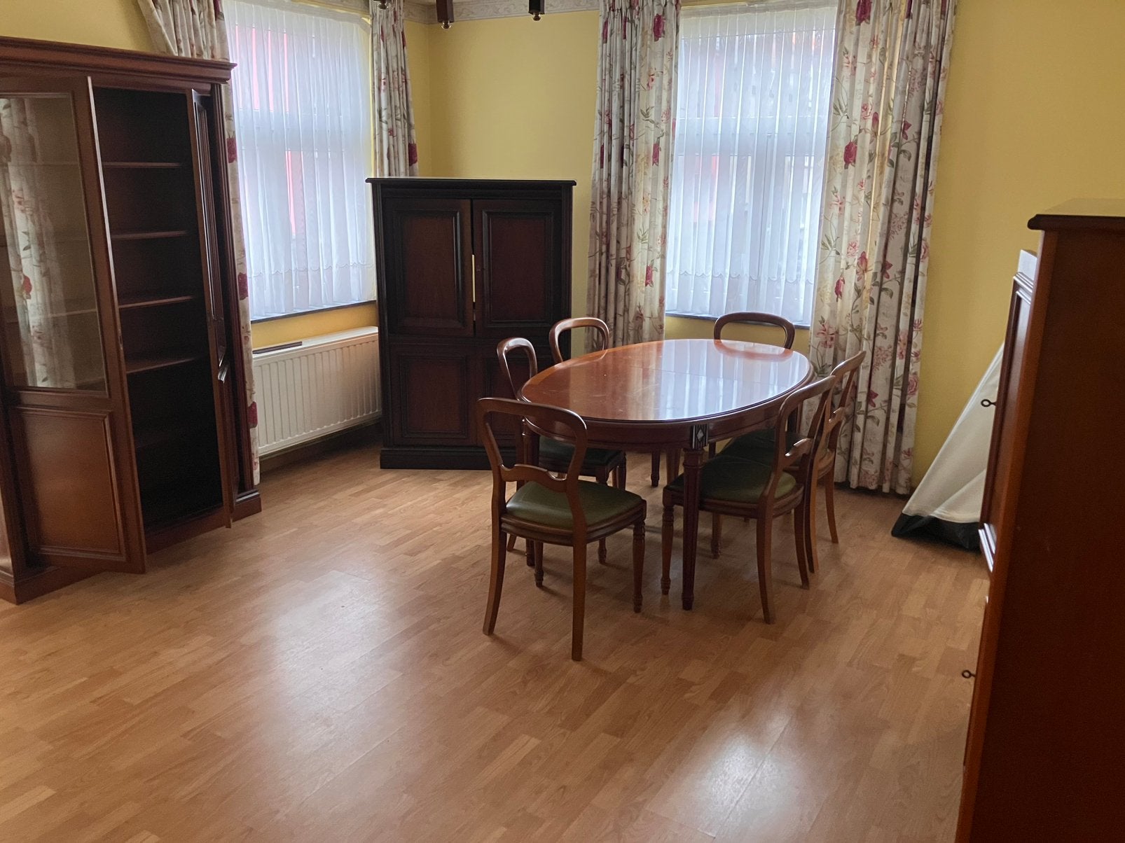Salle a manger complète, Maison & Meubles, Enlèvement, Utilisé, Bois, 4 à 6 chaises