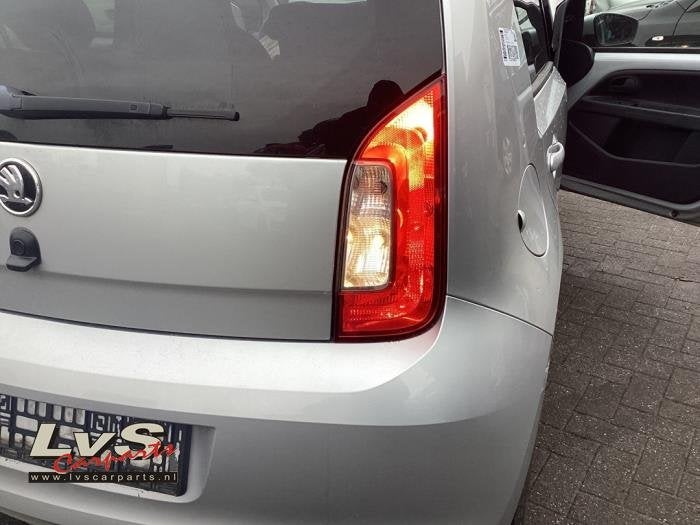 Feu arrière droit d'un Skoda Citigo, Autos : Pièces & Accessoires, -, 3 mois de garantie, Utilisé, Skoda
