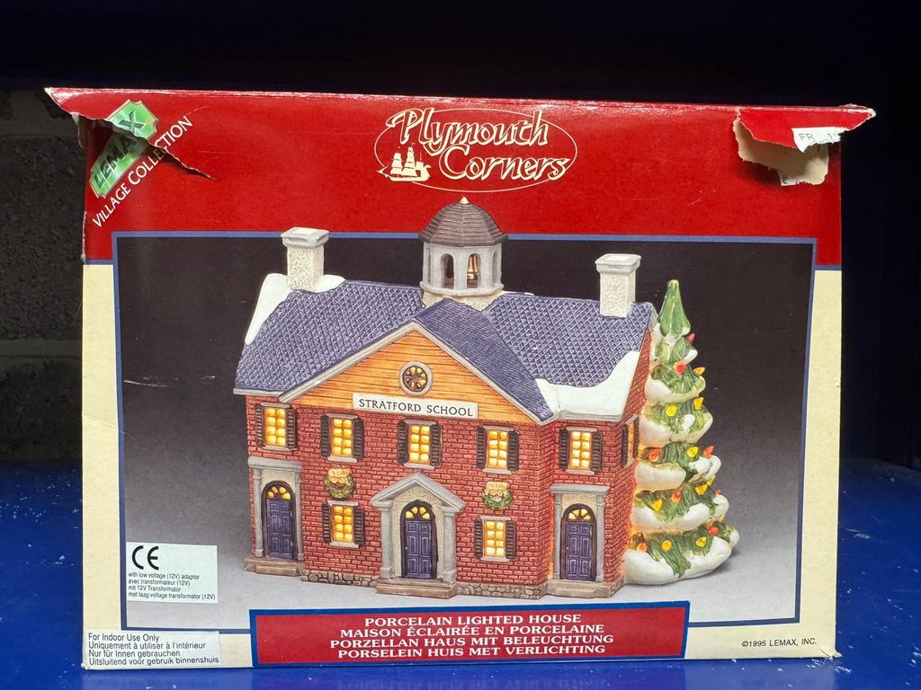 Lemax Stratford School porselein huis met licht kerstdorp90s, Enlèvement ou Envoi, Comme neuf