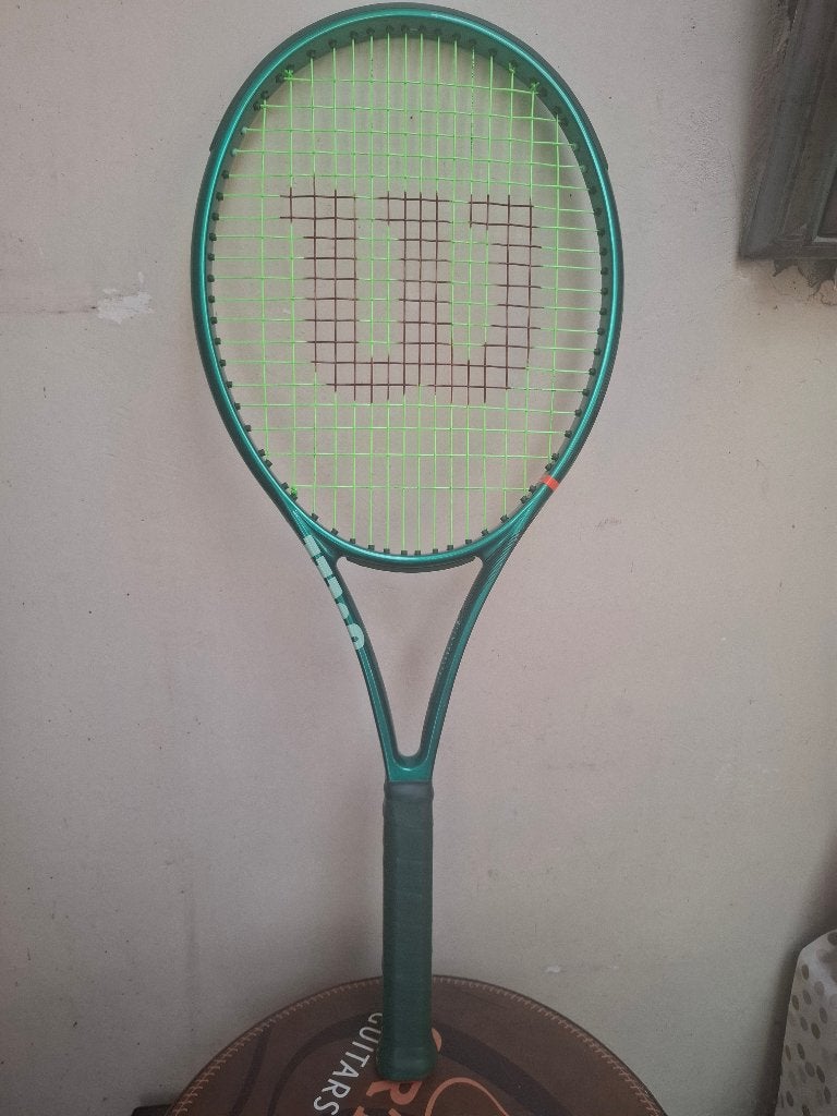 Wilson Blade 100 L v10, Sports & Fitness, Tennis, Neuf, Enlèvement ou Envoi, Raquette, L0