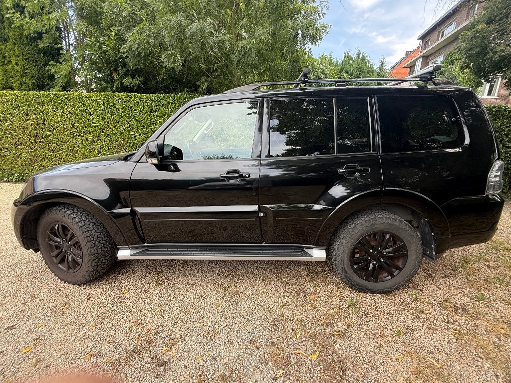 Mitsubishi Pajero 5D 3.2 DID INSTYLE, Autos, Mitsubishi, Particulier, Pajero, 4x4, Caméra de recul, Air conditionné, Bluetooth