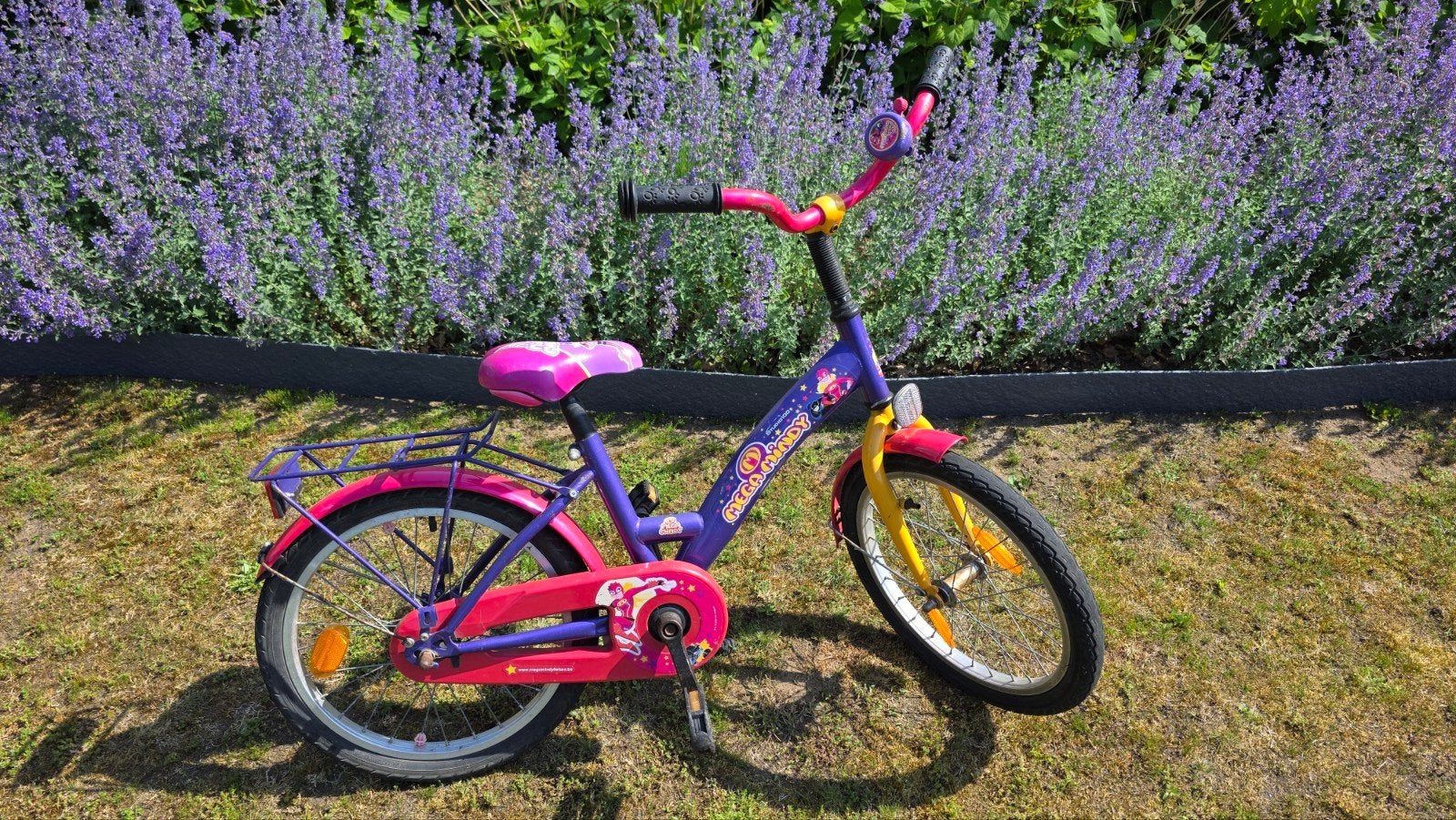 Kinderfiets Mega Mindy voor meisjes vanaf 4 a 5 jaar, Ophalen, Terugtraprem, Mega Mindy van Studio 100, 16 tot 20 inch