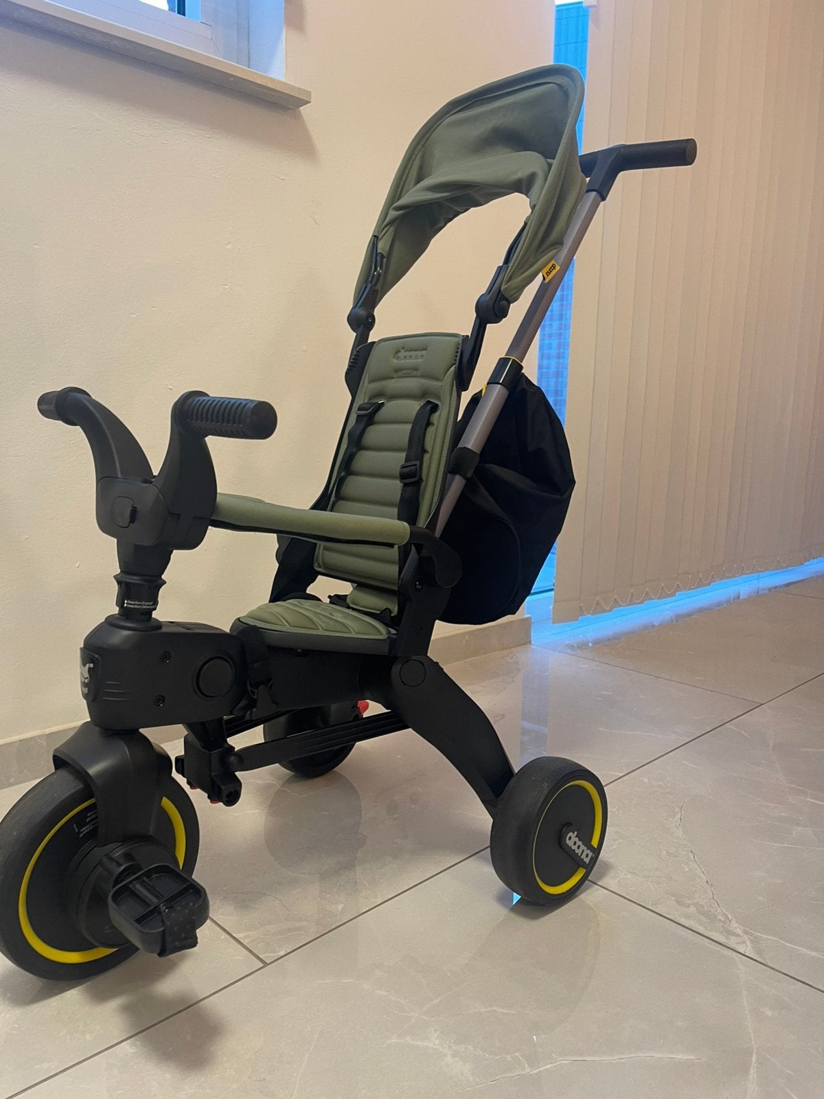Tricycle Doona - Comme neuf, seulement 5 utilisations, Enlèvement, Comme neuf