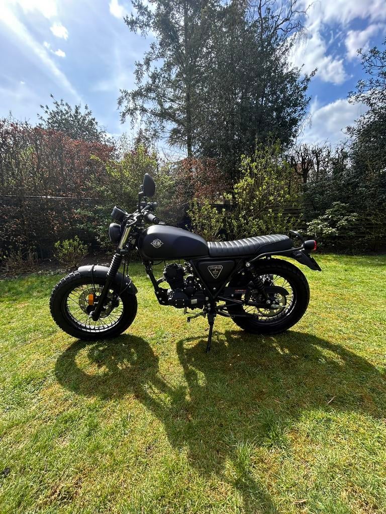 Brommer Scrambler Archive - zo goed als nieuw - 245 km, Ophalen, Klasse B (45 km/u), Zo goed als nieuw, 4 versnellingen