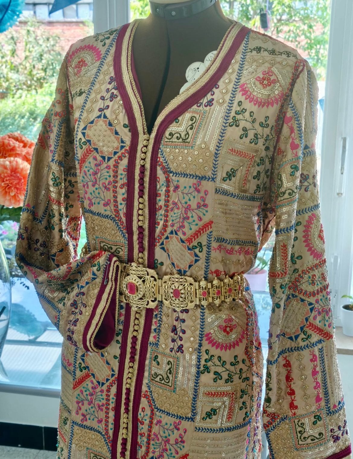 Takchita, Vêtements | Femmes, Habits de circonstance, Enlèvement, Porté