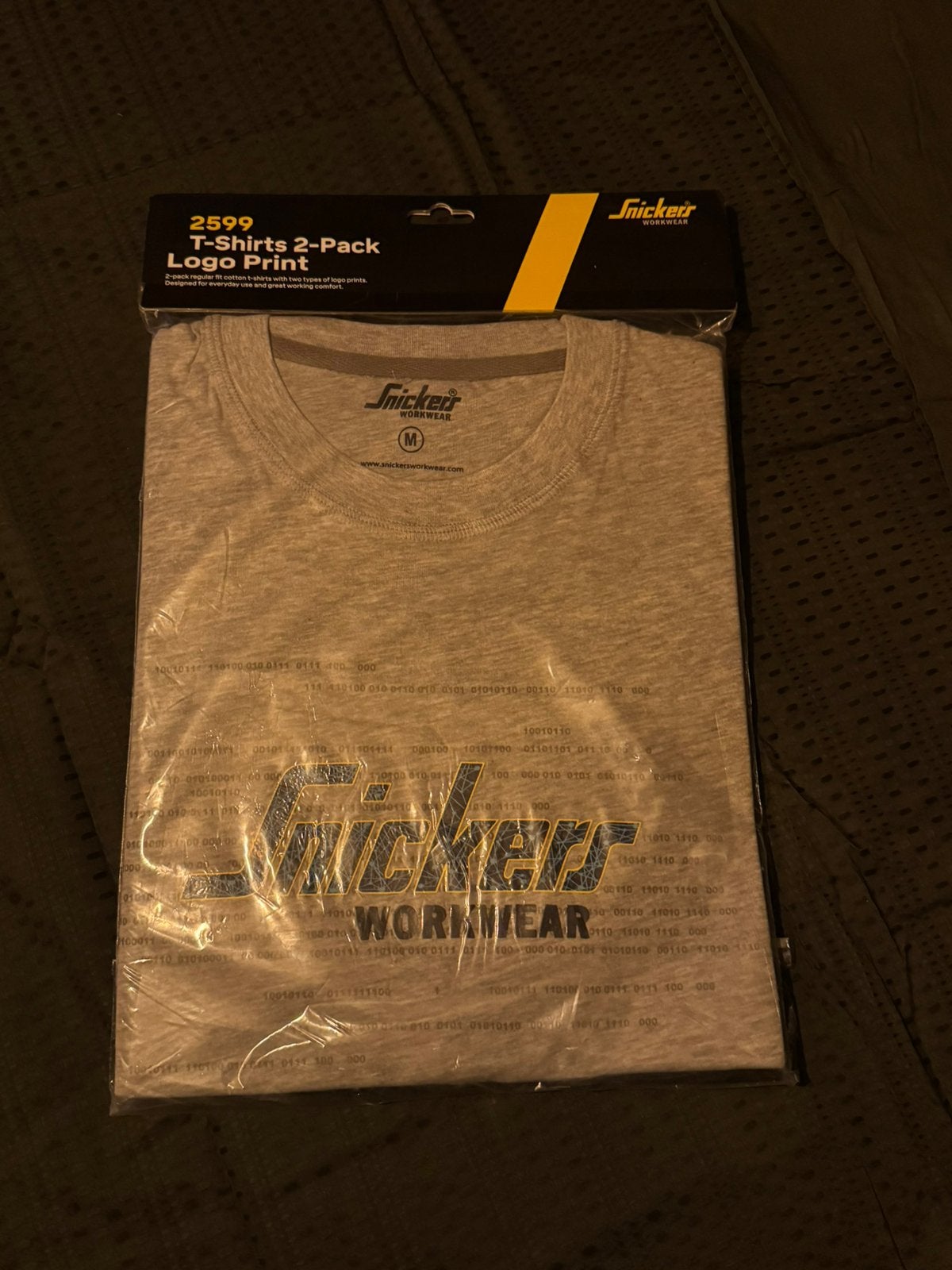 T-shirt snickers, Enlèvement, Neuf, Taille 48/50 (M), Noir
