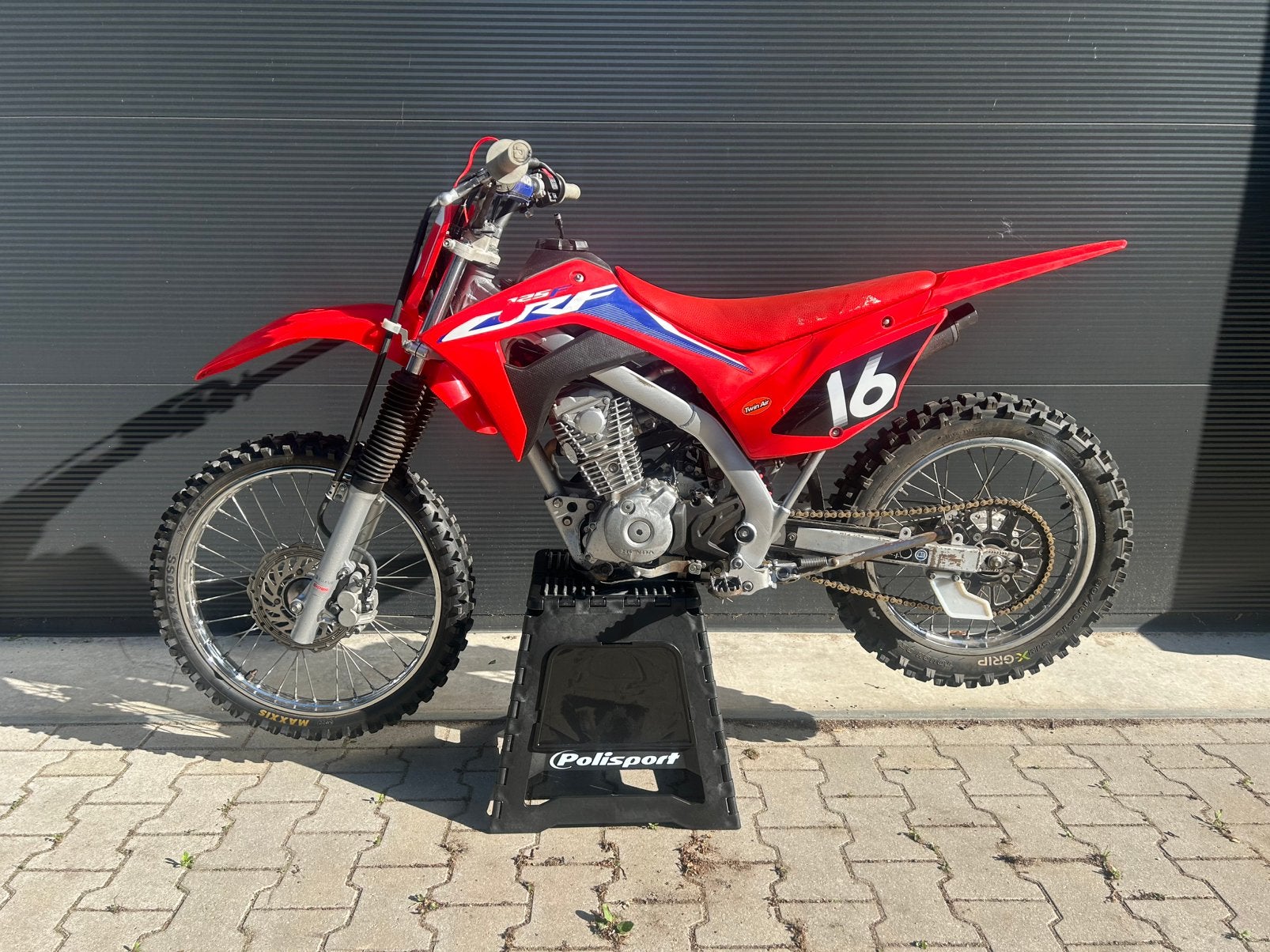 Honda crf 125 2022 grote wielen, Fietsen en Brommers, Ophalen, Zo goed als nieuw, Pitbike