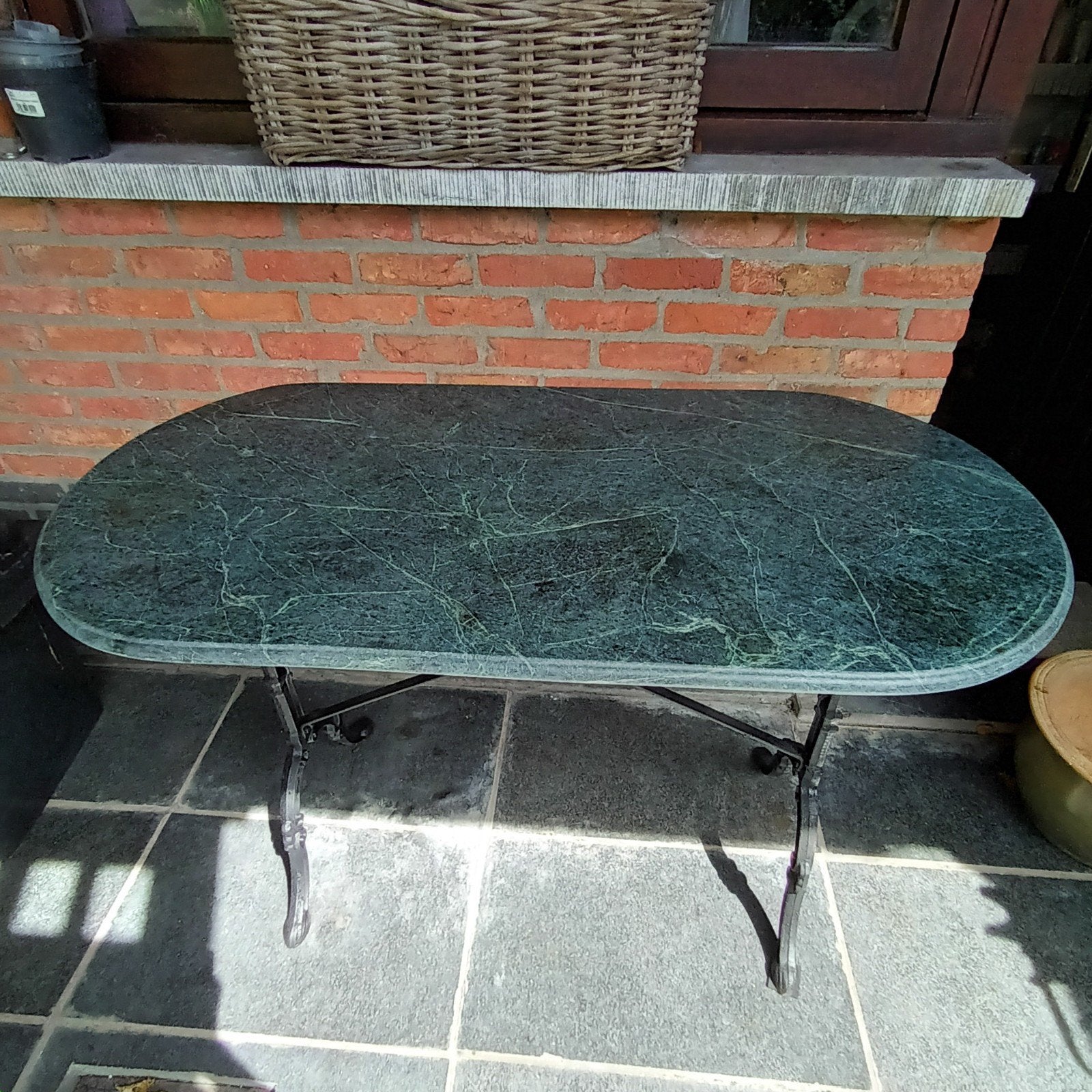 Ancienne table en marbre, Enlèvement, Métal
