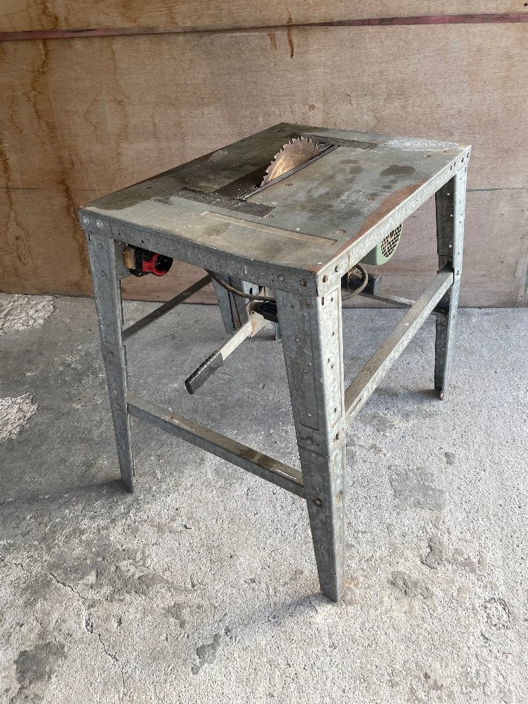 Zaagtafel - tafelzaag 2,5 PK, Doe-het-zelf en Bouw, Ophalen, Gebruikt, Afkortzaag, 30 tot 70 mm
